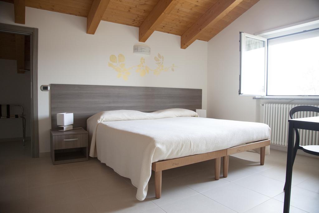 B&B Alba In Langhe Verduno Oda fotoğraf